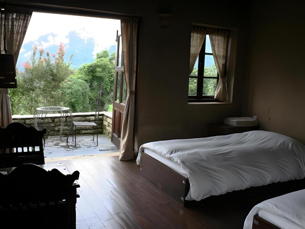 ฮานานอย - อะเพอร์มาคัลเจอร์ รีสอร์ต Hotel โพคารา ภายนอก รูปภาพ